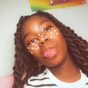 Meet your Posher, Brielle